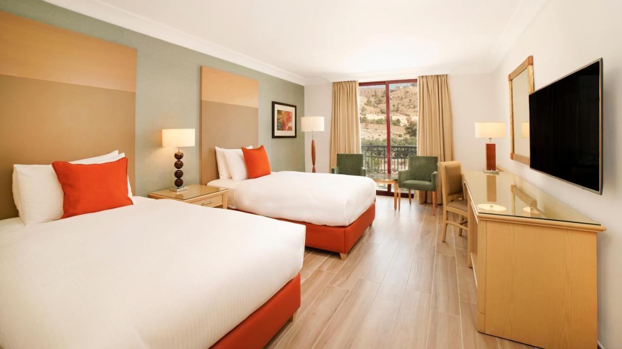 Complex Moevenpick Petra
