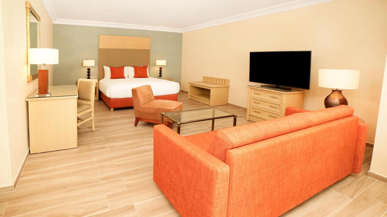 Complex Moevenpick Petra 5*
