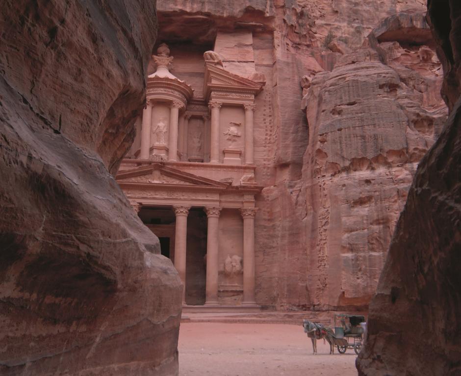 Complex Moevenpick Petra 5*